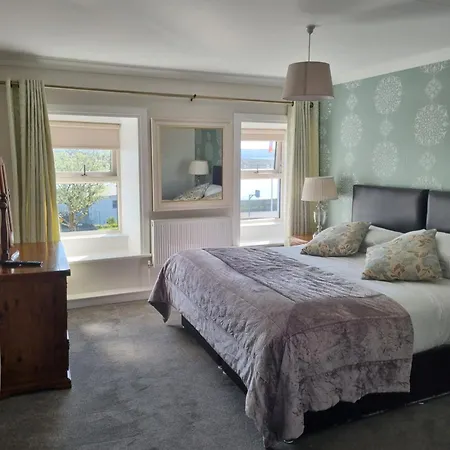 Hotel House 3*