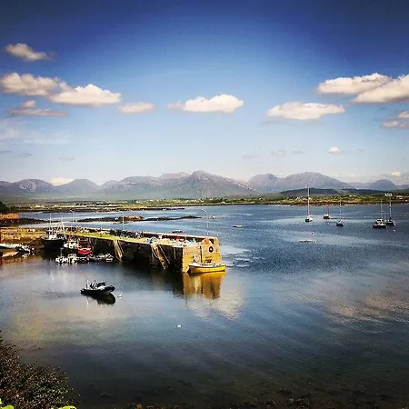 Hotel House Roundstone