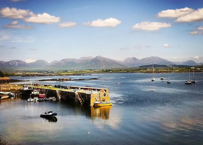 Hotel House Roundstone